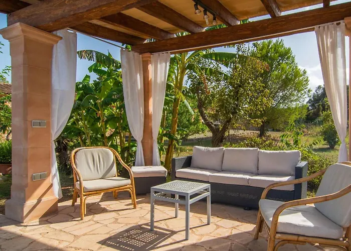 Sa Plana Port Nou カラ・ミラー